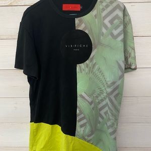 Vie+Riche size large short sleeve t-shirt